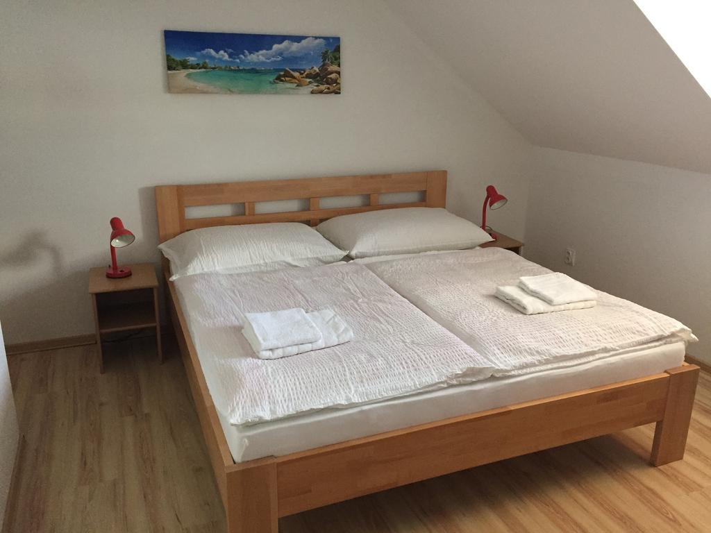 Ubytovanie Joli Jovice Zewnętrze zdjęcie